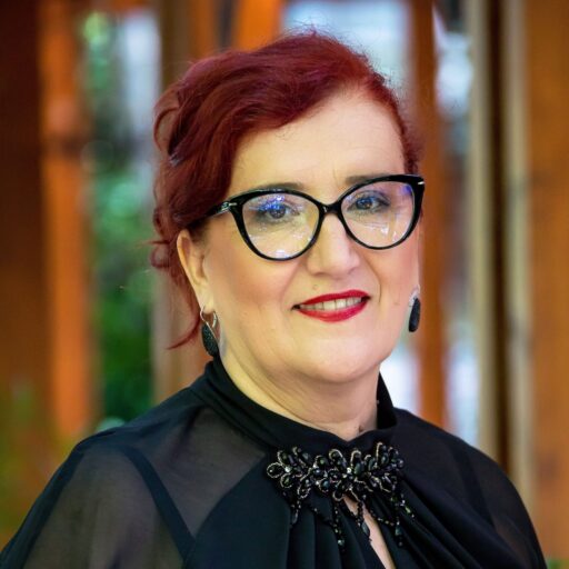 Glavna slika Milene na "O meni" podstranici